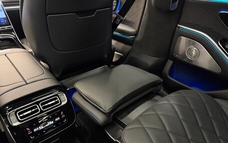 Mercedes-Benz S-Класс, 2025 год, 25 000 000 рублей, 40 фотография
