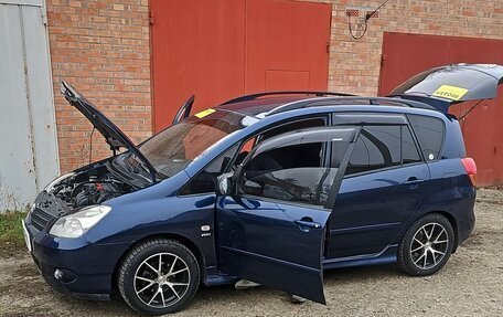 Toyota Corolla Verso I, 2003 год, 650 000 рублей, 11 фотография