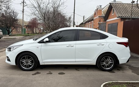 Hyundai Solaris II рестайлинг, 2017 год, 1 450 000 рублей, 4 фотография