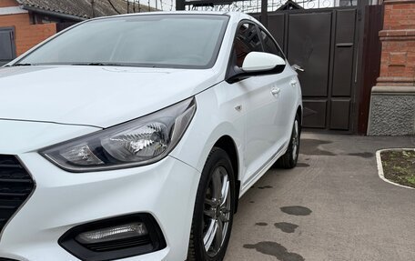 Hyundai Solaris II рестайлинг, 2017 год, 1 450 000 рублей, 8 фотография