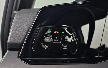 Volkswagen Golf VIII, 2022 год, 2 390 000 рублей, 16 фотография