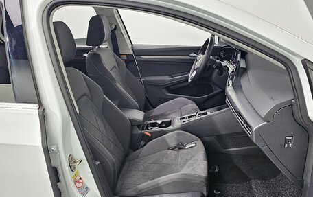 Volkswagen Golf VIII, 2022 год, 2 390 000 рублей, 12 фотография