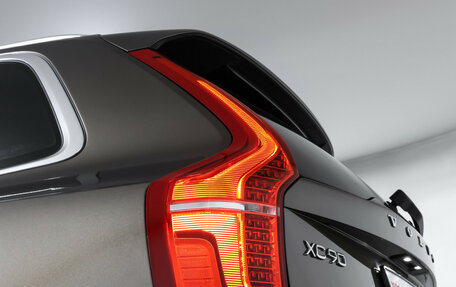 Volvo XC90 II рестайлинг, 2015 год, 3 420 000 рублей, 24 фотография