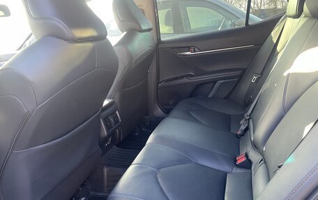 Toyota Camry, 2018 год, 2 399 000 рублей, 5 фотография