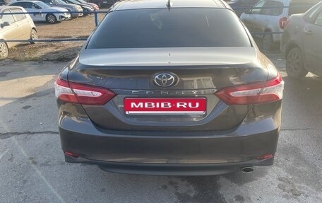 Toyota Camry, 2018 год, 2 399 000 рублей, 2 фотография