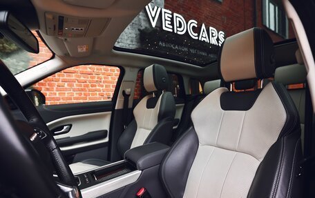 Land Rover Range Rover Evoque I, 2017 год, 2 750 000 рублей, 2 фотография