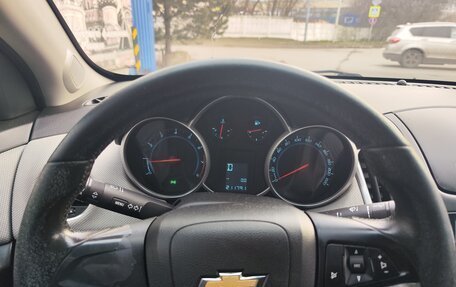 Chevrolet Cruze II, 2013 год, 745 000 рублей, 3 фотография