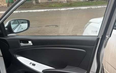 Hyundai Solaris II рестайлинг, 2011 год, 790 000 рублей, 31 фотография