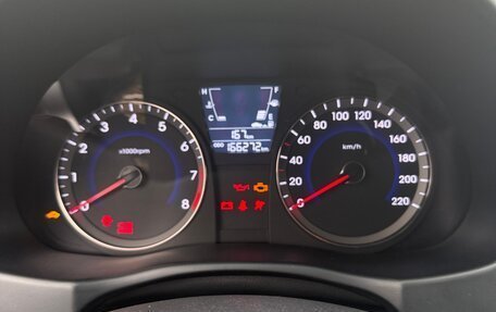 Hyundai Solaris II рестайлинг, 2011 год, 790 000 рублей, 33 фотография