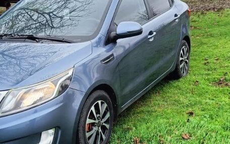 KIA Rio III рестайлинг, 2013 год, 850 000 рублей, 2 фотография