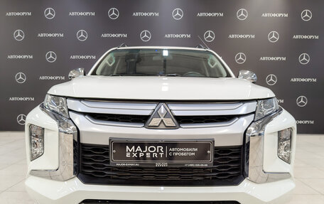 Mitsubishi L200 IV рестайлинг, 2022 год, 4 010 000 рублей, 2 фотография