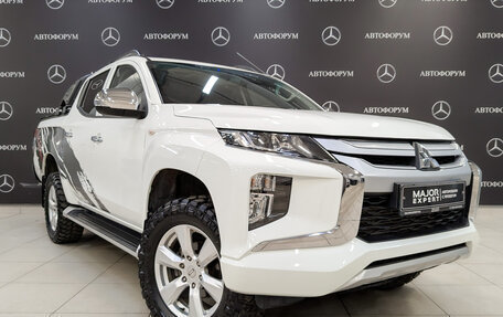 Mitsubishi L200 IV рестайлинг, 2022 год, 4 010 000 рублей, 3 фотография