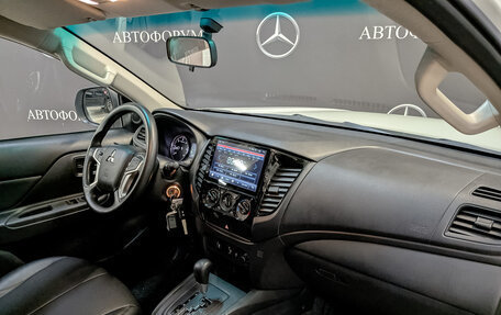 Mitsubishi L200 IV рестайлинг, 2022 год, 4 010 000 рублей, 13 фотография