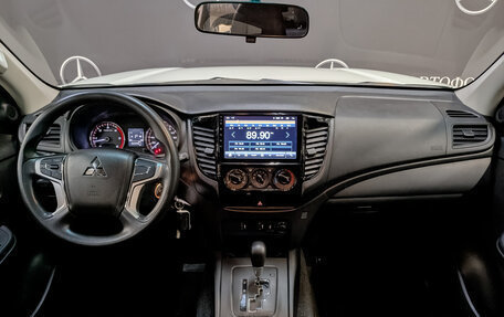 Mitsubishi L200 IV рестайлинг, 2022 год, 4 010 000 рублей, 14 фотография