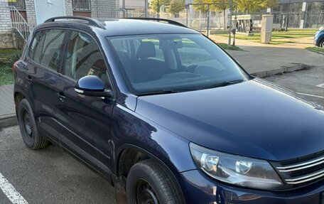 Volkswagen Tiguan I, 2011 год, 810 000 рублей, 2 фотография