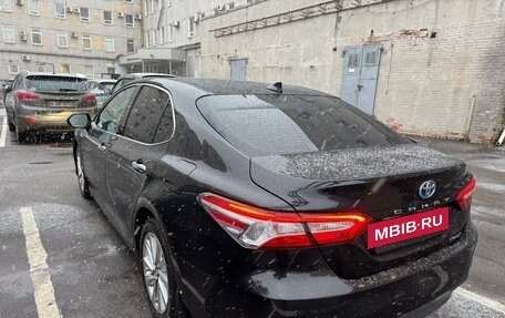 Toyota Camry, 2023 год, 4 250 000 рублей, 2 фотография