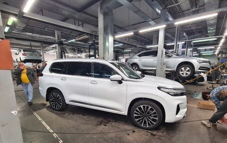 CheryExeed VX, 2022 год, 2 300 000 рублей, 2 фотография