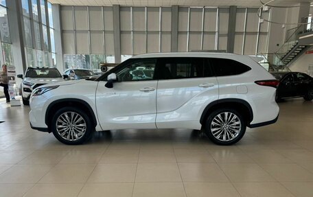Toyota Highlander, 2024 год, 8 450 000 рублей, 4 фотография
