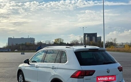 Volkswagen Tiguan II, 2017 год, 2 350 000 рублей, 4 фотография