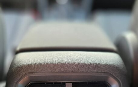 Volkswagen Tiguan II, 2017 год, 2 350 000 рублей, 13 фотография