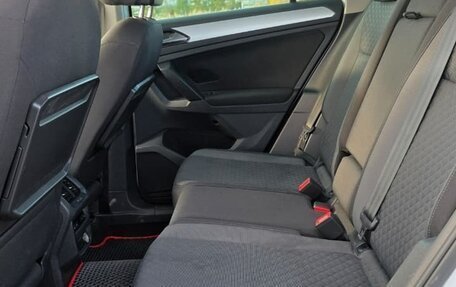 Volkswagen Tiguan II, 2017 год, 2 350 000 рублей, 40 фотография