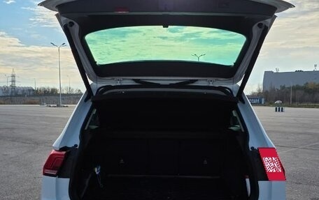 Volkswagen Tiguan II, 2017 год, 2 350 000 рублей, 37 фотография