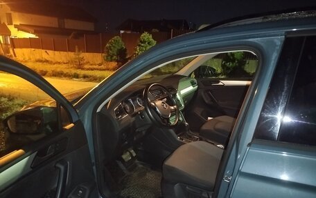 Volkswagen Tiguan II, 2020 год, 2 800 000 рублей, 18 фотография