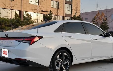 Hyundai Elantra, 2022 год, 1 460 000 рублей, 4 фотография