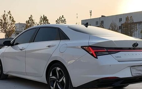 Hyundai Elantra, 2022 год, 1 460 000 рублей, 6 фотография