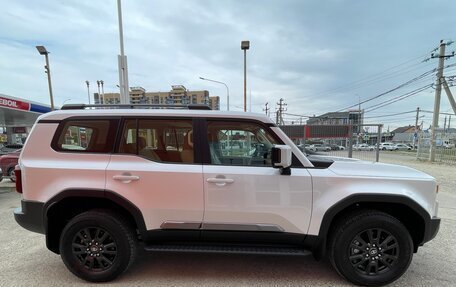 Toyota Land Cruiser Prado, 2024 год, 9 295 000 рублей, 5 фотография