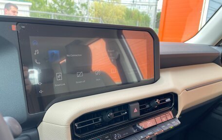 Toyota Land Cruiser Prado, 2024 год, 9 295 000 рублей, 13 фотография