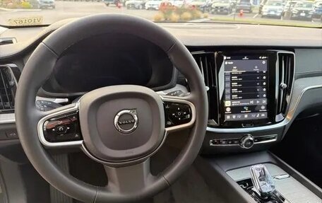 Volvo V60 II, 2025 год, 7 570 000 рублей, 14 фотография