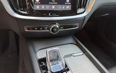 Volvo V60 II, 2025 год, 7 570 000 рублей, 16 фотография