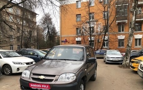 Chevrolet Niva I рестайлинг, 2013 год, 457 000 рублей, 1 фотография