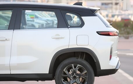 Toyota Urban Cruiser, 2024 год, 3 180 000 рублей, 6 фотография