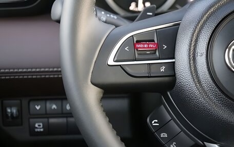 Toyota Urban Cruiser, 2024 год, 3 180 000 рублей, 13 фотография