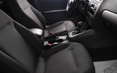 Volkswagen Jetta VI, 2012 год, 1 119 000 рублей, 9 фотография