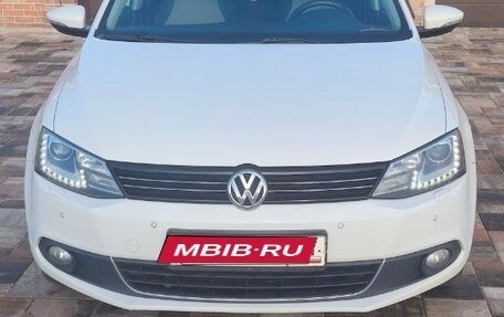 Volkswagen Jetta VI, 2014 год, 1 200 000 рублей, 1 фотография