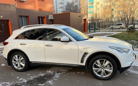 Infiniti QX70, 2013 год, 2 250 000 рублей, 5 фотография