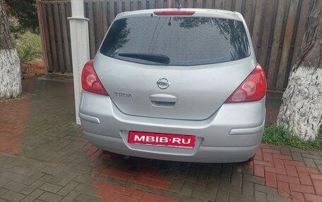 Nissan Tiida, 2010 год, 800 000 рублей, 1 фотография