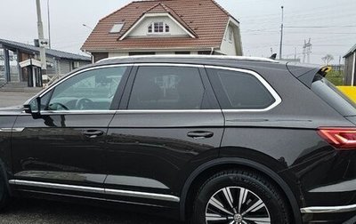 Volkswagen Touareg III, 2020 год, 6 300 000 рублей, 1 фотография