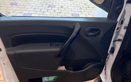 Renault Kangoo II рестайлинг, 2014 год, 900 000 рублей, 9 фотография