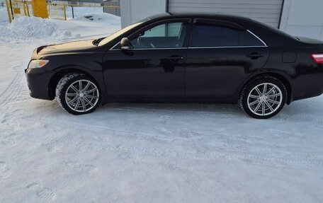 Toyota Camry, 2011 год, 1 800 000 рублей, 2 фотография