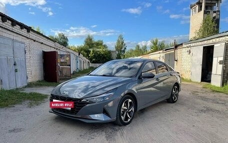 Hyundai Elantra, 2022 год, 1 480 000 рублей, 4 фотография