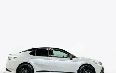 Toyota Camry, 2021 год, 3 195 000 рублей, 4 фотография