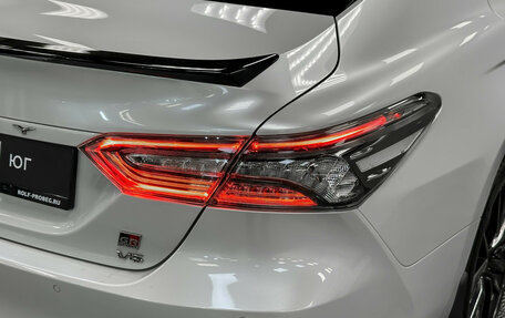 Toyota Camry, 2021 год, 3 195 000 рублей, 22 фотография