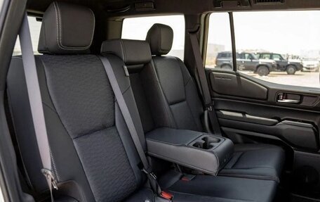 Toyota Land Cruiser Prado, 2025 год, 8 671 000 рублей, 15 фотография