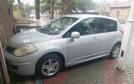 Nissan Tiida, 2010 год, 800 000 рублей, 3 фотография