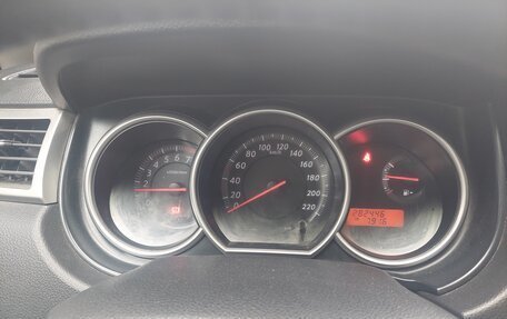 Nissan Tiida, 2010 год, 800 000 рублей, 4 фотография