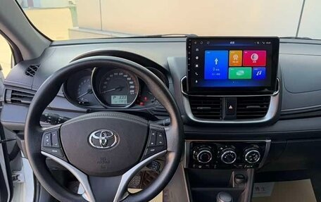 Toyota Yaris XP150 рестайлинг, 2022 год, 1 460 000 рублей, 8 фотография